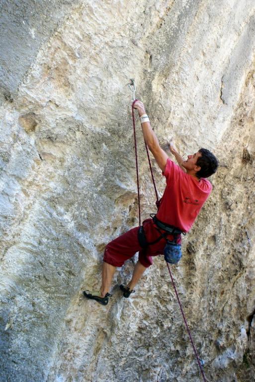 Костя на Hot Chilli, 8b+