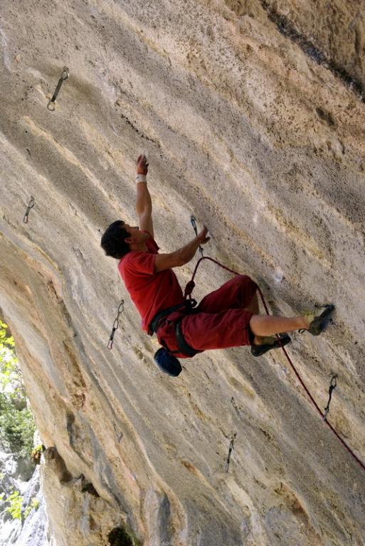 Костя на Hot Chilli, 8b+