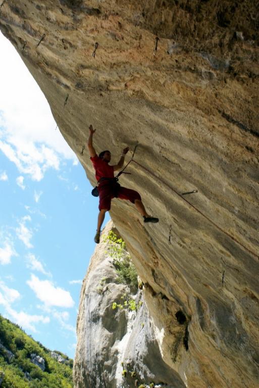 Костя на Hot Chilli, 8b+