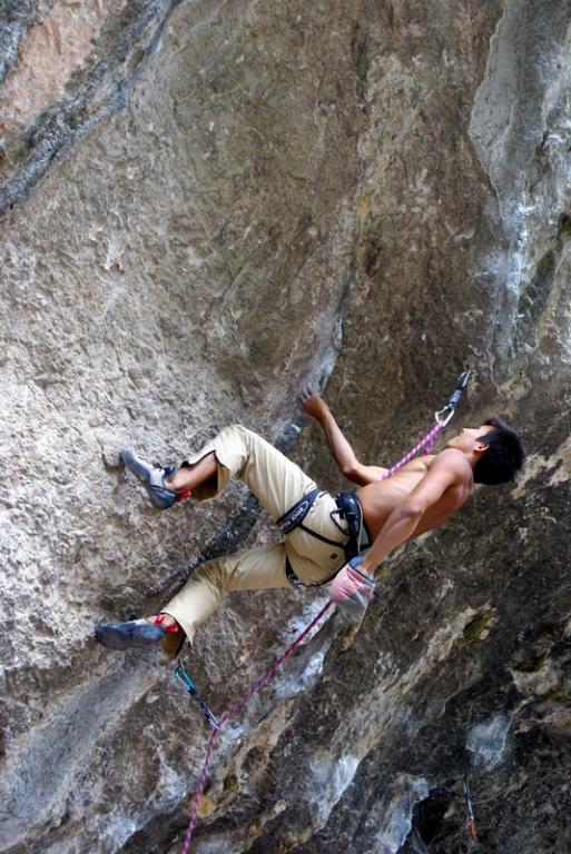 Рустам на Quenelle Trophy, 8b+
