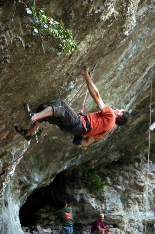 Medun на Cascade, 8a