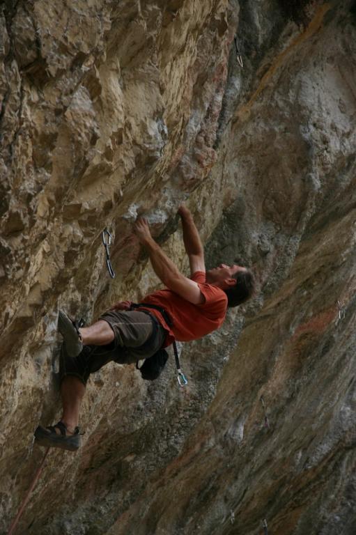 Medun на Cascade, 8a