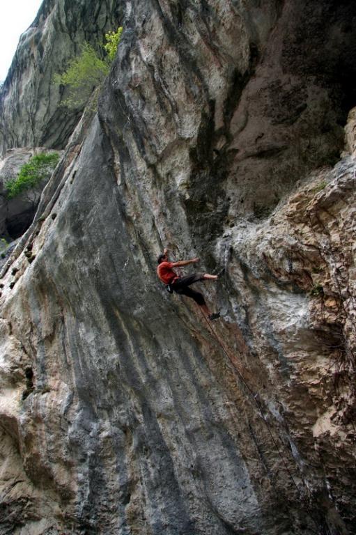 Medun на Deverse Satanique, 8a+
