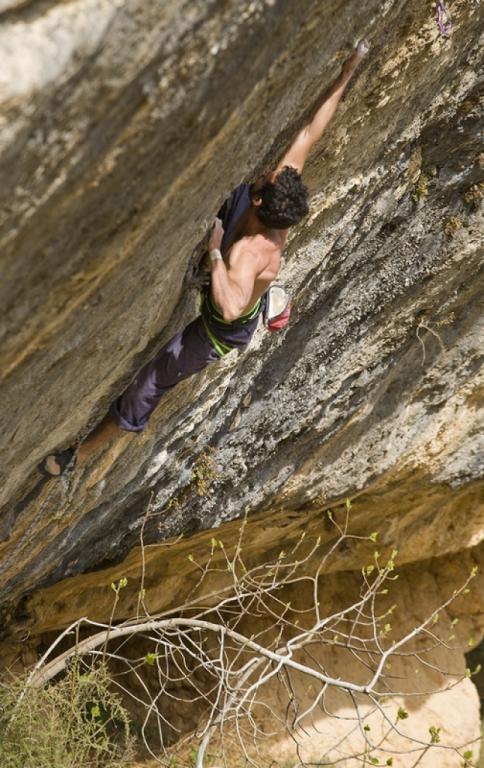 Pablo Beltrán in an 8a+ at Margalef's Laboratori . Photo: Javipec