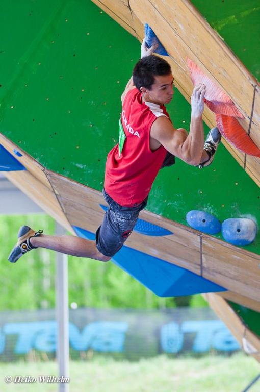 Sean MacColl - Bouldering World Cup - Vail, USA 2012. Photo: Heiko Wilhelm