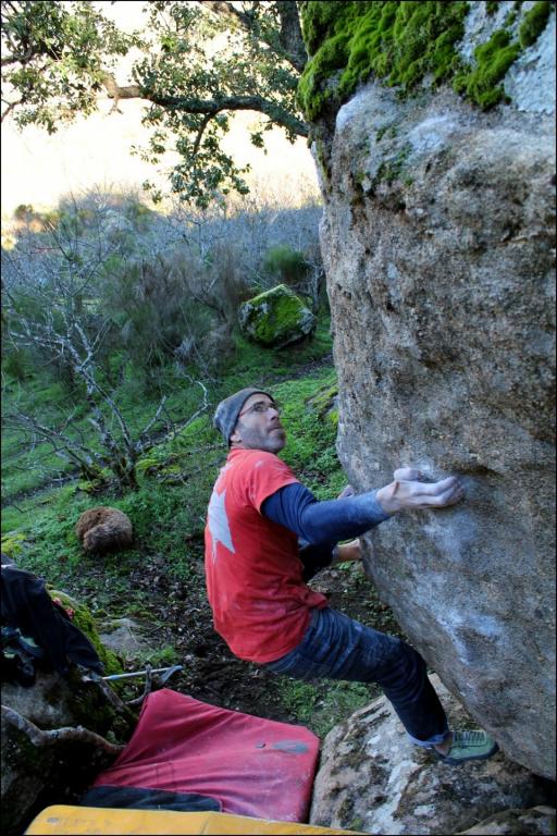 Lega on "Supertitte", Castillo de Bayuela (Toledo, Spain). Photo: Carles de Diego. Source: carlesdediego.blogspot.com